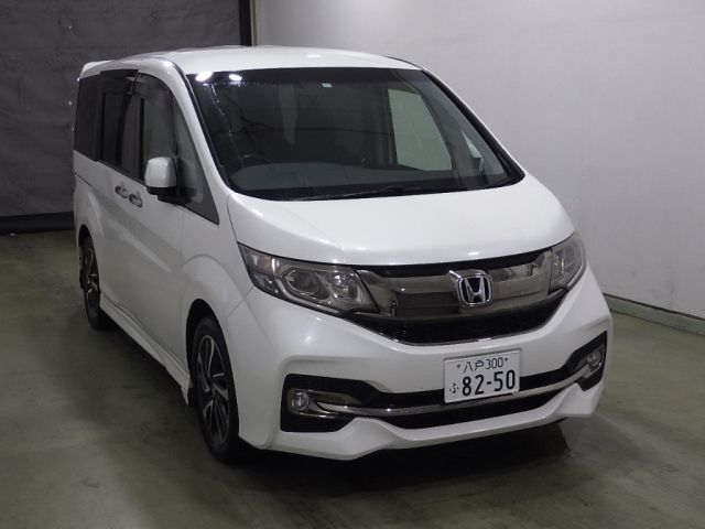 40078 Honda Step wagon RP3 2015 г. (Honda Sendai)